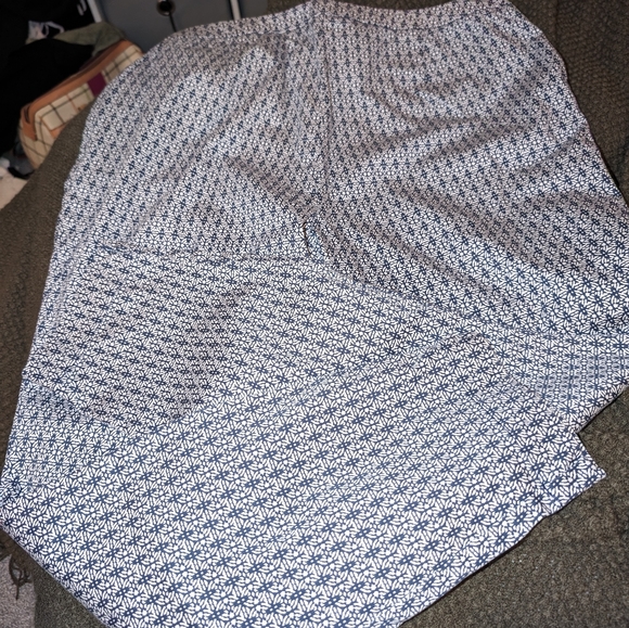 Tommy Bahama Women's Geo in a Bottle Island Blue Ankle pants SZ 14 - Picture 3 of 5